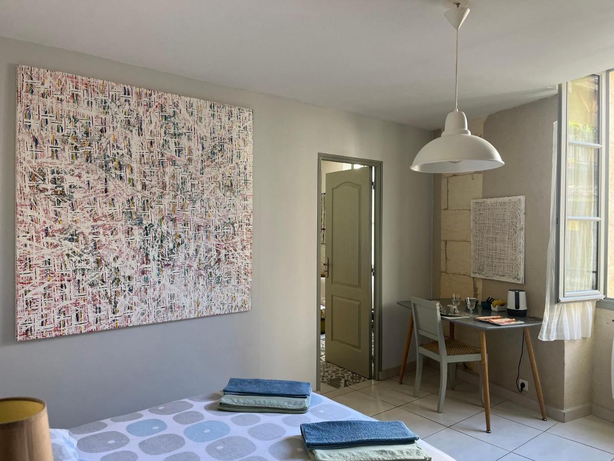 Chambre Paisible Dans Une Ancienne Batisse Renovee Issigeac Ngoại thất bức ảnh